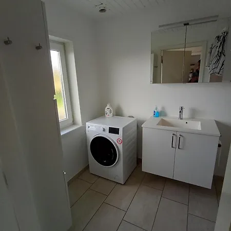 With Water Views Lägenhet